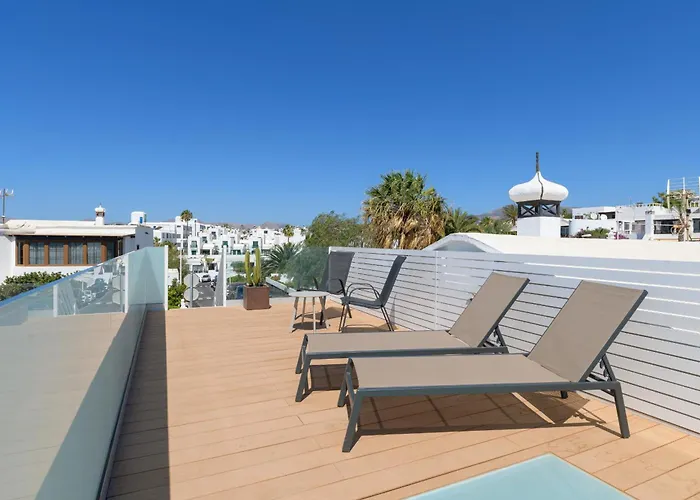 Casa Gecko, 卡门港